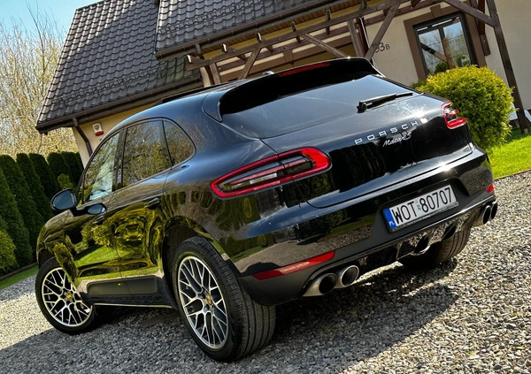 Porsche Macan cena 165800 przebieg: 63434, rok produkcji 2018 z Gąbin małe 631